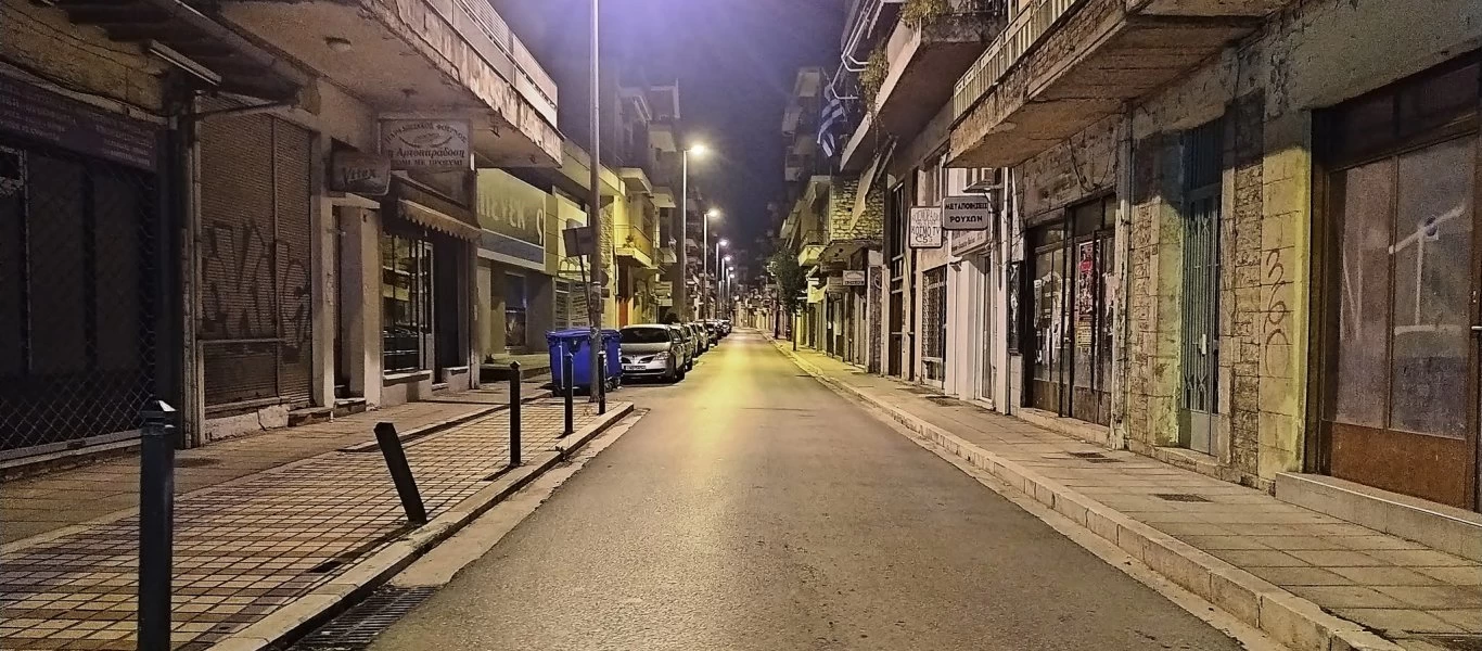 Απαγόρευση κυκλοφορίας: Επεκτάθηκε σε όλη τη χώρα ο περιορισμός από τις 12 τα μεσάνυχτα μέχρι τις 5 το πρωί